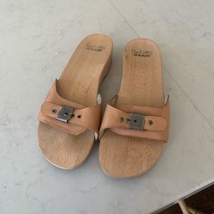 Dr Scholls Leather Buckle Sandals